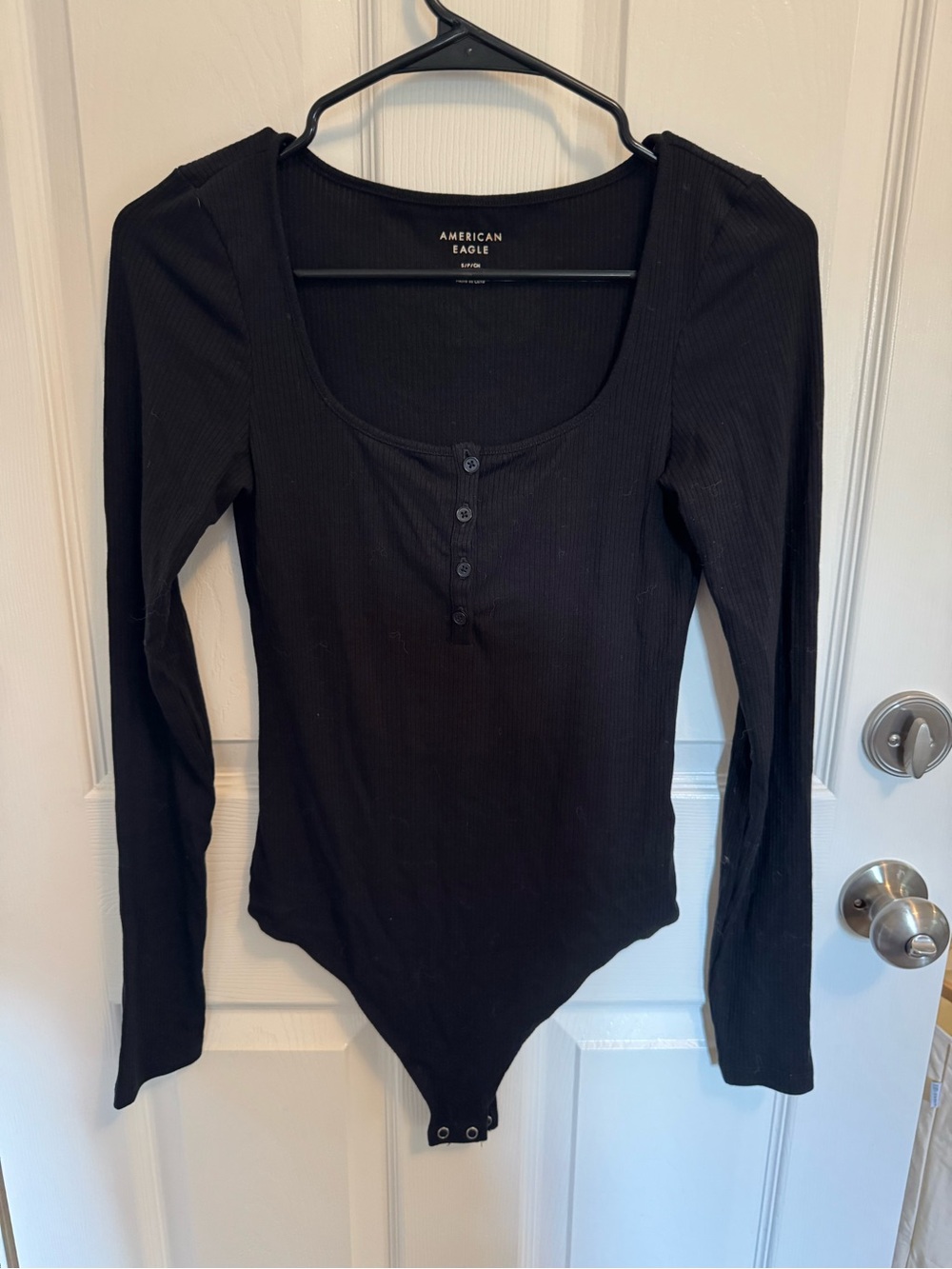 American Eagle Outfitters Black Ribbed Scoop-Neck Long-Sleeve Bodysuit